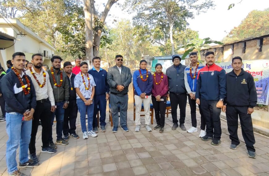 चयनित अग्निवीरों एवं अभ्यर्थियों का शिक्षा मंत्री गजेन्द्र यादव ने किया सम्मान।