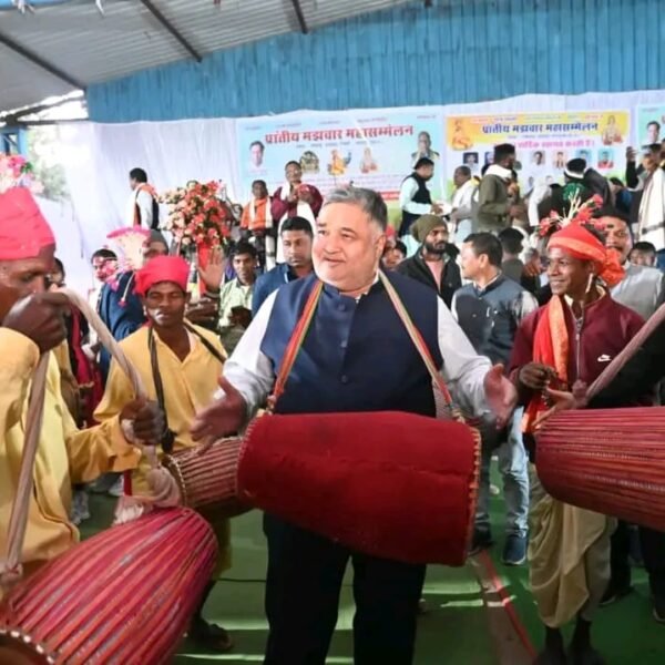 पर्यटन एवं संस्कृति मंत्री राजेश अग्रवाल प्रांतीय मझवार महासम्मेलन में हुए शामिल
