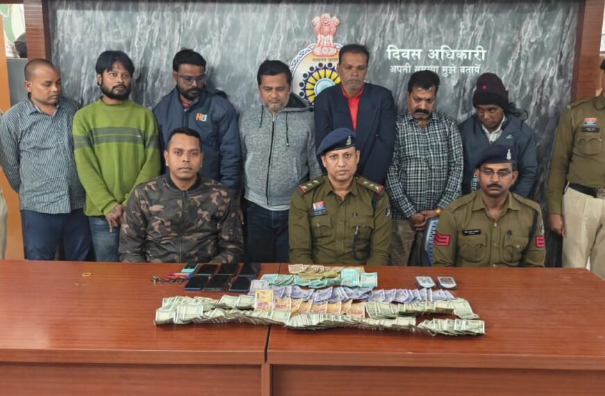 देवरी डेम के पास जुआ खेलते 7 जुआड़ियान पकड़े गये।