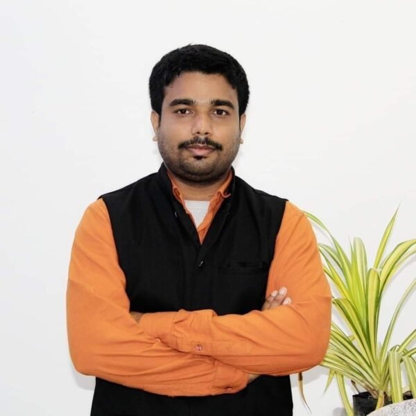 तानाशाही रैवाया मत अपनाएं दुर्ग विश्विद्यालय – राजा यादव।