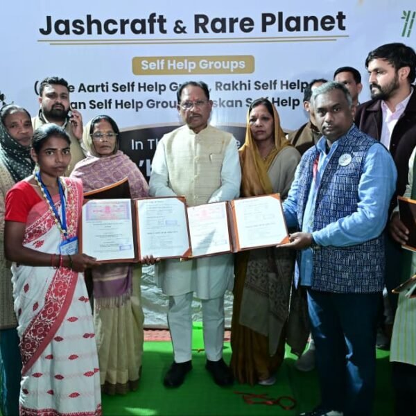 जशक्राफ्ट को मिला राष्ट्रीय पहचान का नया मंच : महिलाओं द्वारा बांस, छिंद, मिट्टी एवं लकड़ी से बनाए उत्पाद मिलेंगे देश के विभिन्न एयरपोर्ट पर