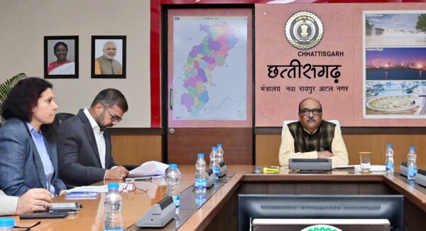 राष्ट्रपति के बस्तर प्रवास की तैयारियों को लेकर मुख्य सचिव ने ली अधिकारियों की बैठक