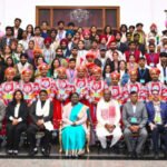 राष्ट्रपति भवन में छत्तीसगढ़ की झांकी कलाकारों का सम्मान