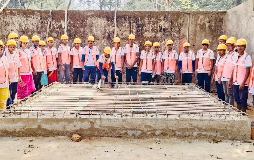 आत्मसमर्पित नक्सलियों के जीवन में नई शुरुआत की पहल