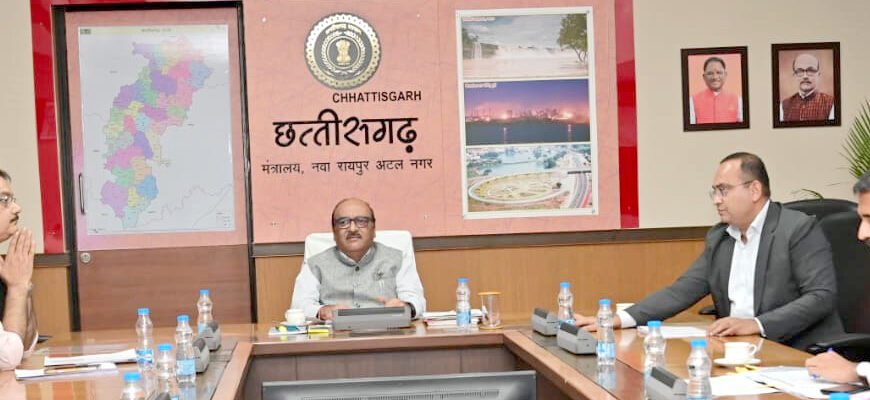 पीएमजी एवं प्रगति परियोजनाओं की मुख्य सचिव ने की समीक्षा