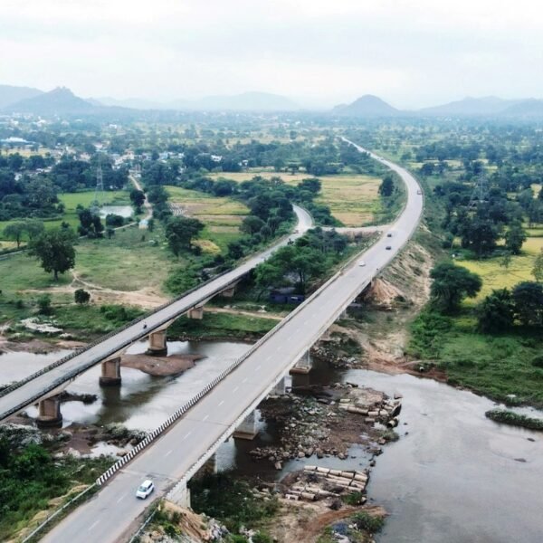 सड़कों और पुलों से बदल रही तस्वीर, दूरस्थ गांव मुख्य धारा से जुड़ रहे