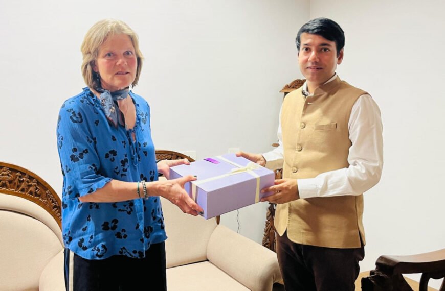 बस्तर की सांस्कृतिक विरासत से अभिभूत हुई संयुक्त राष्ट्र की मेंटर,छह दिवसीय प्रवास के बाद भावुक होकर विदा हुई किर्सी ह्यवैरिनेन