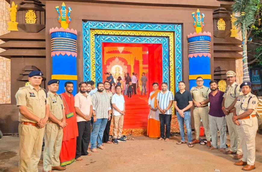 जिला प्रशासन एवं पुलिस विभाग की संयुक्त टीम ने शहर के गणेश पंडालों का किया निरीक्षण।